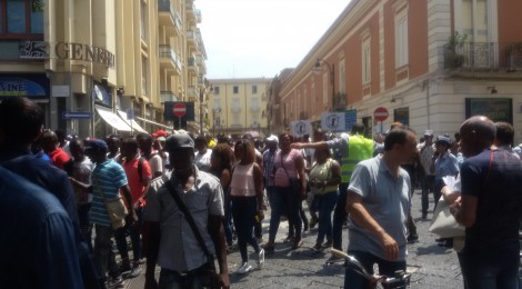 Manifestazione antirazzista a Caserta 